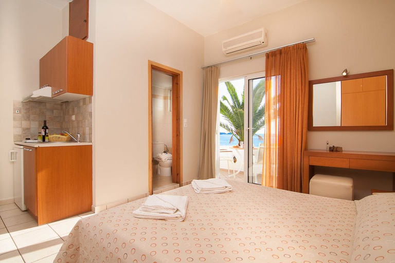 Bedroom 4, Skinos Apartments and Studios, Crete