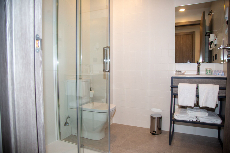 Bathroom 4, Hotel Lux Melide, A Coruña