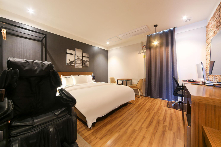 Bedroom 2, Daejeon Sintanjin Naru Motel, Cheongwon