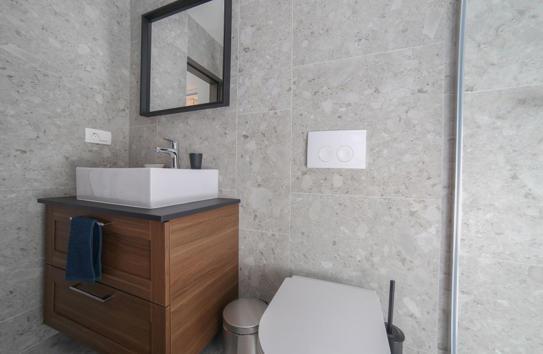 Bathroom 4, Apartments Martic, Supetar