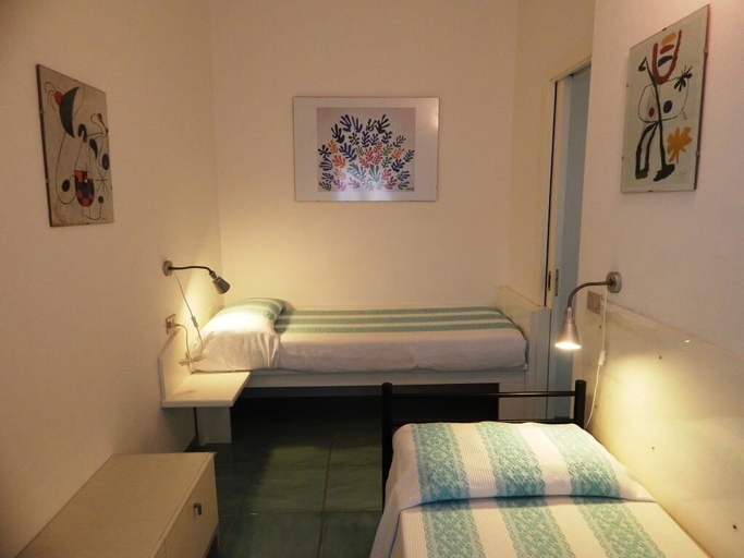 Bedroom 2, AffittaSardegna - Casa Canoa Apartments, Nuoro