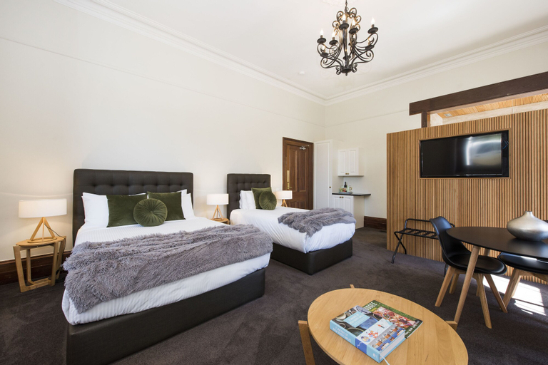 Bedroom 27