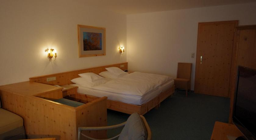 Bedroom 2, Hotel Seethaler, Straubing