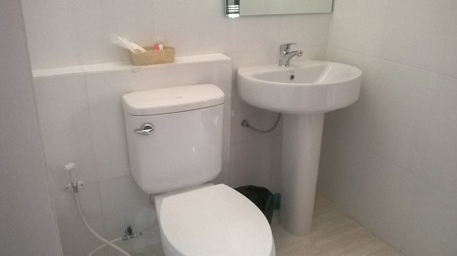 Bathroom 3, Tamarind Twin Resort, Ko Lanta