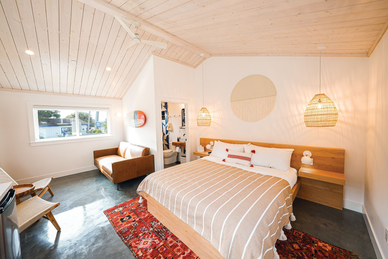 Bedroom 2, Surf Lodge, Marin