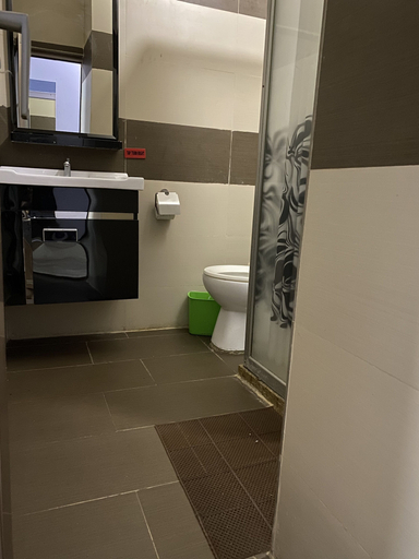 Bathroom 5, Crown Palace Inn, Lusaka