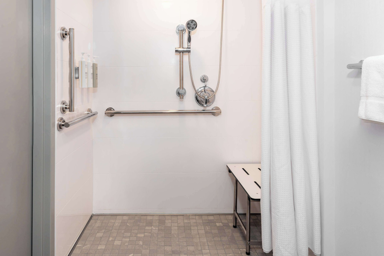 Bathroom 5, Hilton Garden Inn Charlotte Uptown, Mecklenburg
