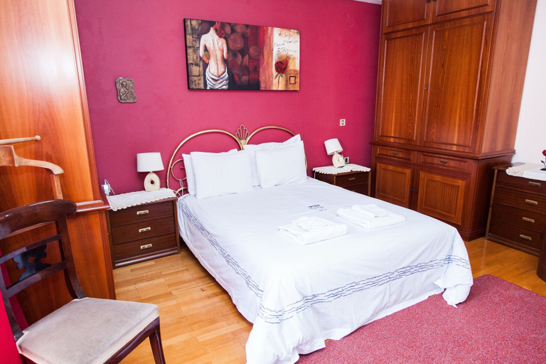 Bedroom 2, Elegant Spacious Marousi Apt, Attica