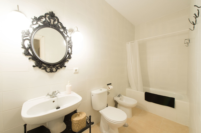 Bathroom 3, Sevilla Apartments Alfaqueque, Sevilla