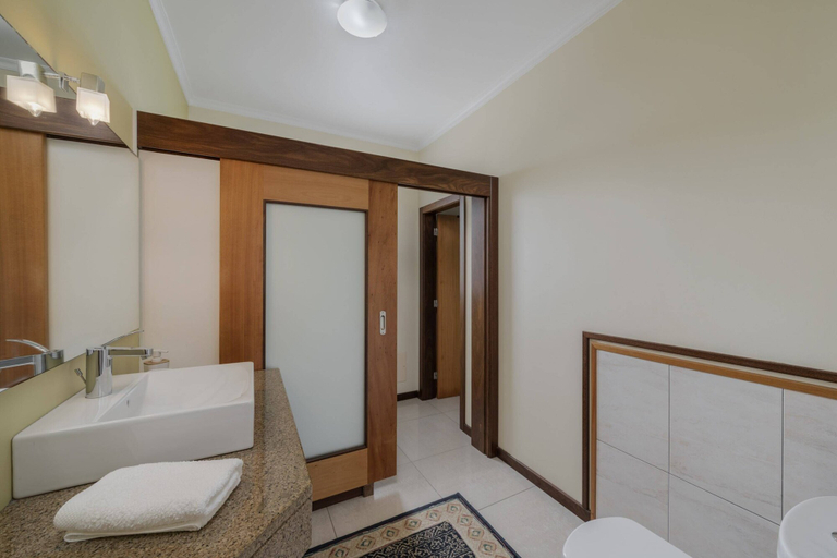 Bathroom, Villa Sea Colors by An Island Apart, Calheta
