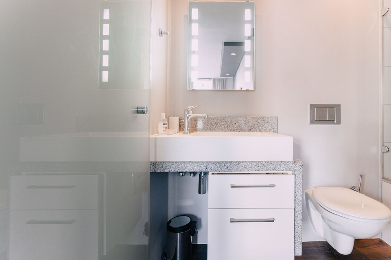 Bathroom 4, 104 The legacy, City of Cape Town