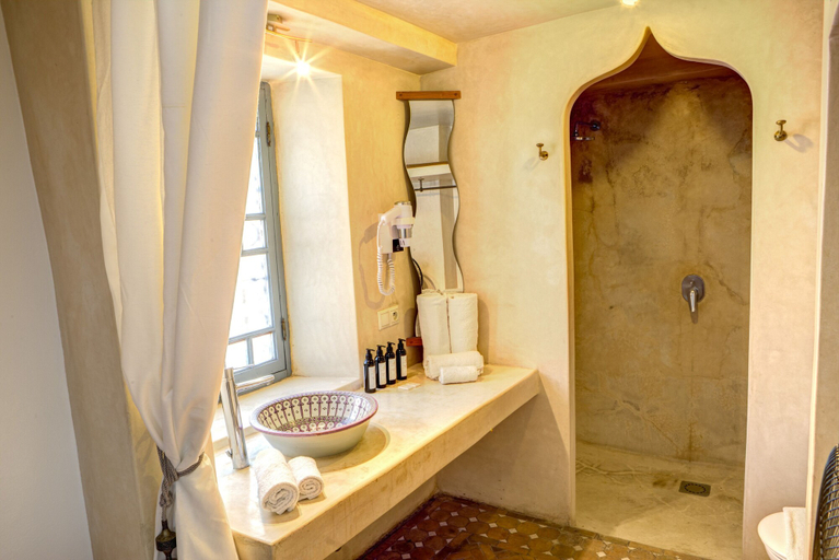 Bathroom 5, Riad Amaris, Rabat