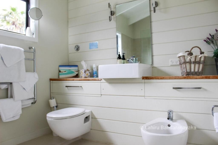 Bathroom 4, Le Chalet Waiheke Apartments, Auckland