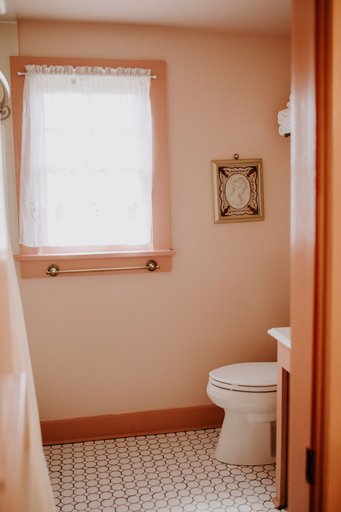 Bathroom 3, Mouton Plantation, Lafayette