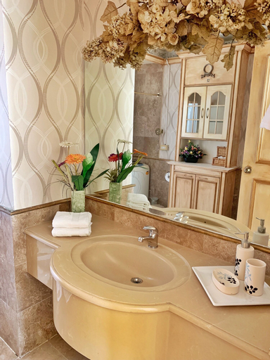 Bathroom 4