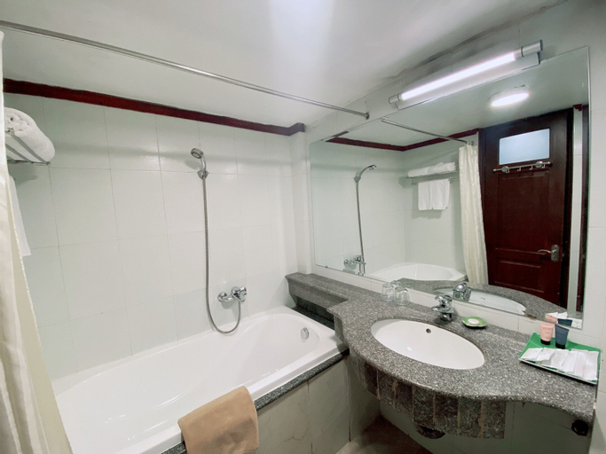 Bathroom 3