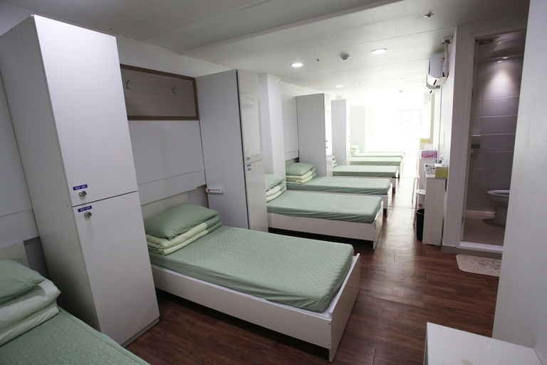 Bedroom 4, Namsan Guesthouse, Jung