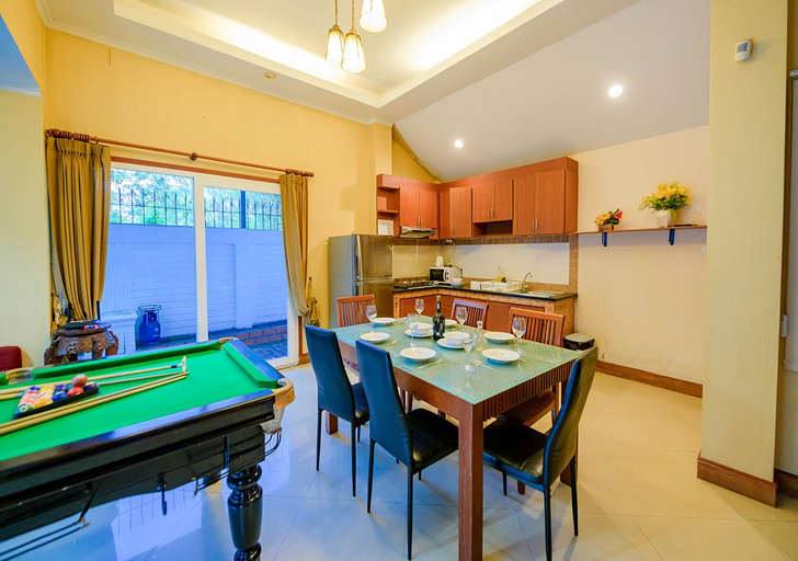 Others 5, 4 Bedroom Pool Villa 2 km from Walking street, Pattaya