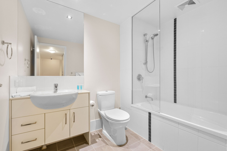 Bathroom 4, Drift Apartments - Tweed Coast Holidays, Tweed Heads