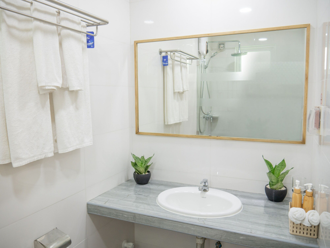 Bathroom 4, Turtle Maldives