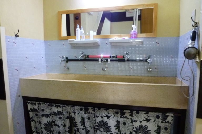 Bathroom 4, Guesthouse Danran, Beppu