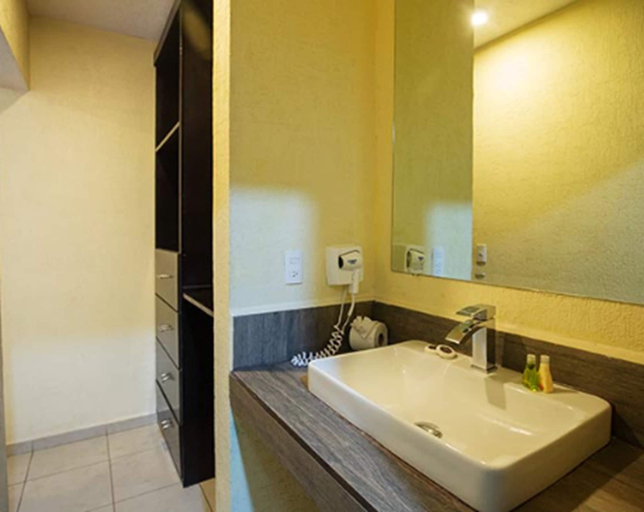 Bathroom 4, Hotel & Glamping Huasca Sierra Verde, Mineral del Chico