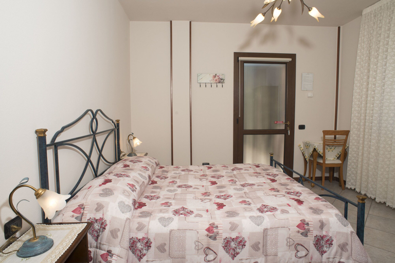 Bedroom 4, Villa Rosy B&B, Novara