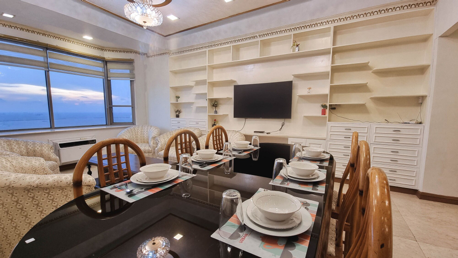 Dining Room 6