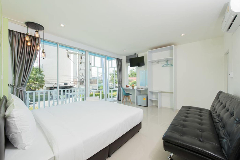 Bedroom 2, Slowlife Beach - Hostel, Phuket Island