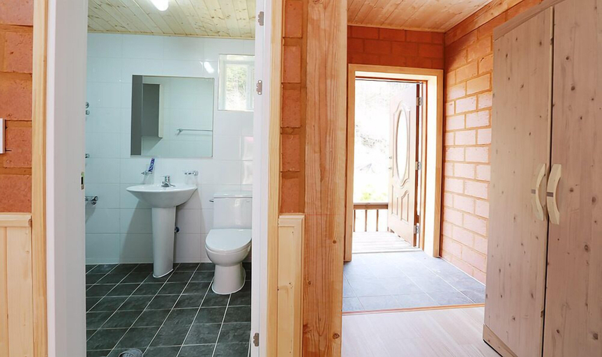 Bathroom 3, Rainbow Hwangto Pension, Pyeongchang