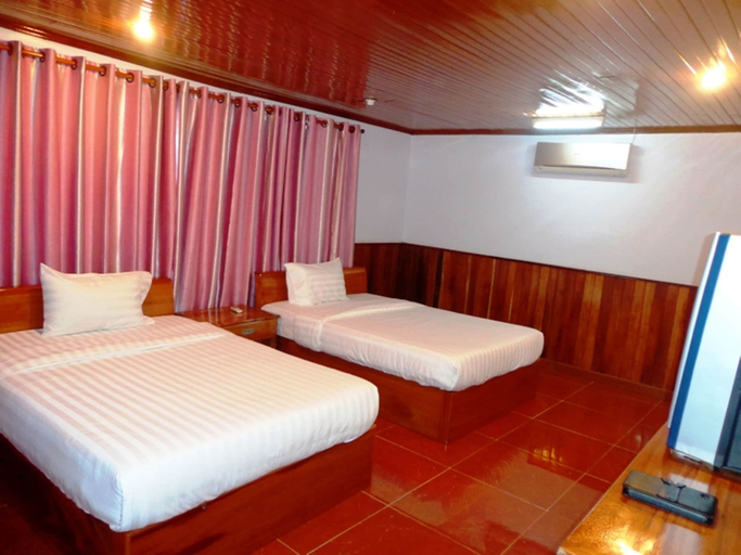 Bedroom 2, Borey Bokor Guesthouse, Kampot