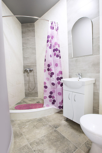 Bathroom 2, Hotapart, Kharkivs'ka