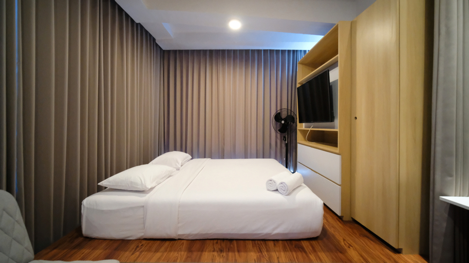 Bedroom 1, New and Cozy Japanese Studio at The City Square Surabaya Apartment By Travelio, Surabaya