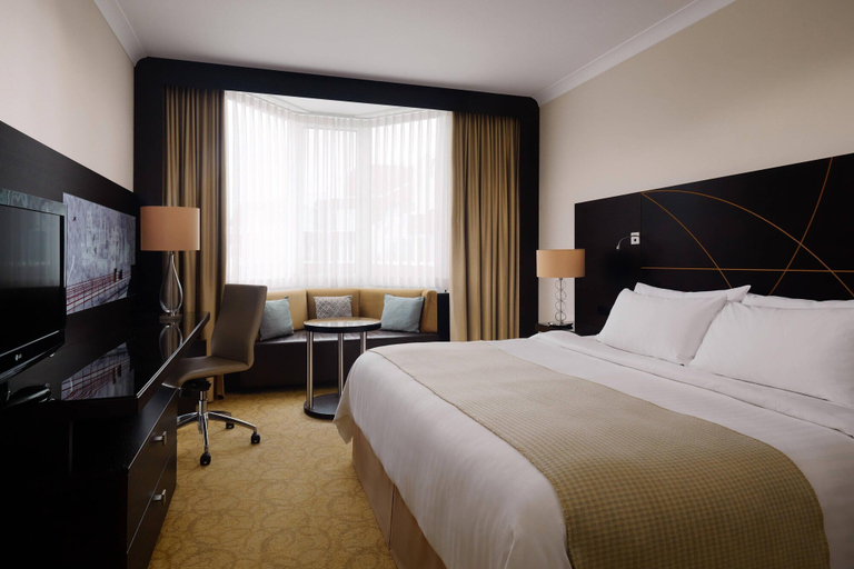 Bedroom 5, Heidelberg Marriott Hotel, Heidelberg