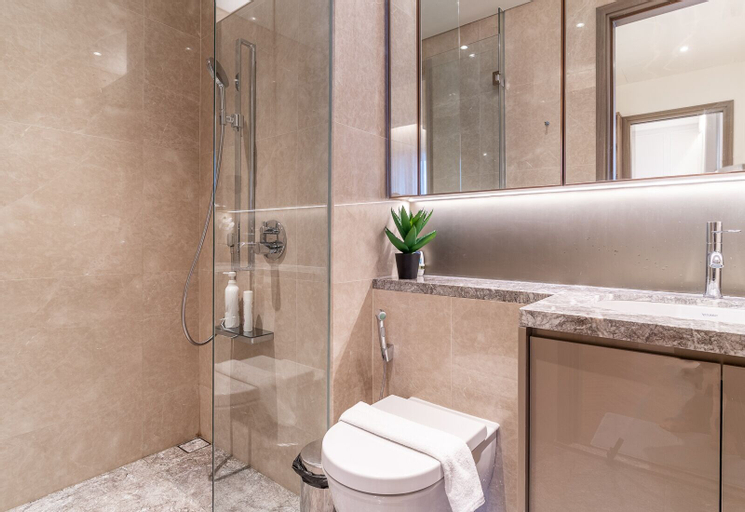 Bathroom 13