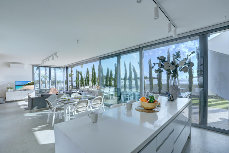 Food & Drinks 4, Protaras Holiday Villa Wp8