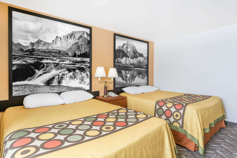 Bedroom 5, Super 8 by Wyndham Diamondville Kemmerer, Lincoln