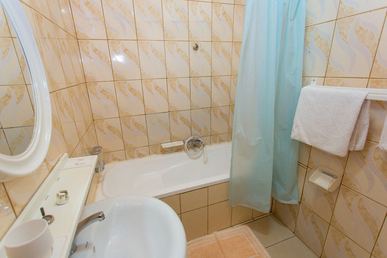 Bathroom 4, Civitas Hotel, Gasabo