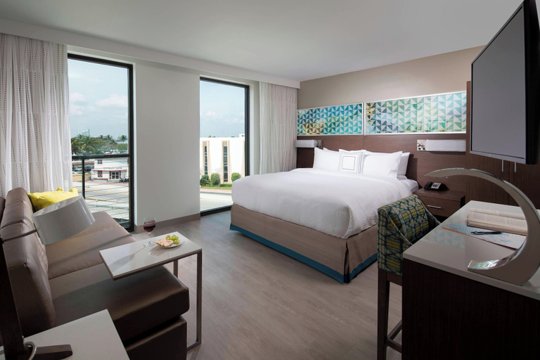 Bedroom 3, Residence Inn by Marriott Miami Beach South Beach, Miami-Dade