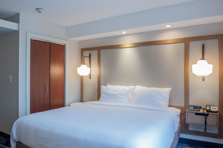 Bedroom 2, Fairfield Inn and Suites by Marriott Denton, Denton