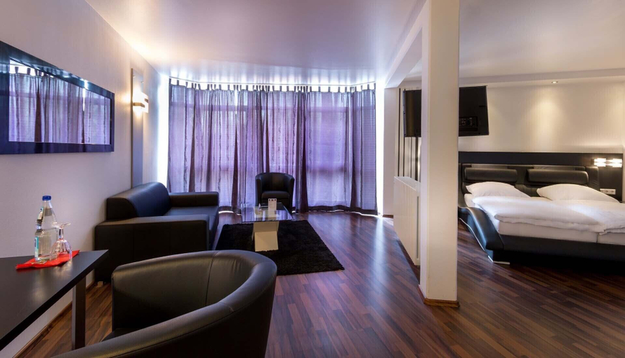 Bedroom 4, Turmhotel Rhein Main, Offenbach