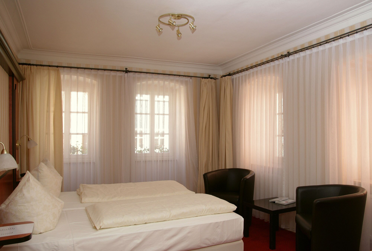 Bedroom 2, Hotel Goldener Hirsch, Ansbach