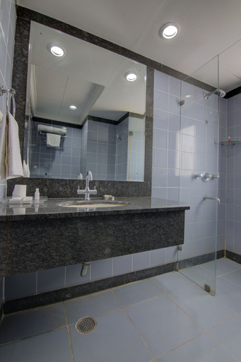 Bathroom 5, Tristar Service Apartments, Bangalore