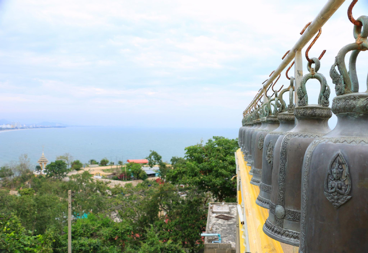 Luna Hut Resort, Hua Hin
