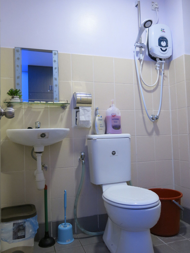 Bathroom 4, Pangkor Lot 10 Vacation Studio, Manjung
