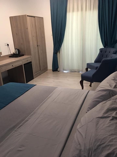 Bedroom 3, Livana Hotel