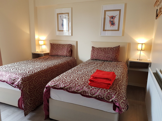 Bedroom 5, GRANT ROOMS, Derry and Strabane