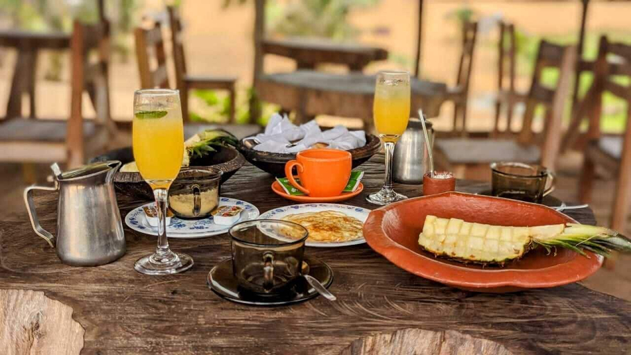 Food & Drinks 5, Village Kirikou, Grand-Popo