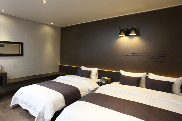 Bedroom 5, S& Hotel, Cheongwon