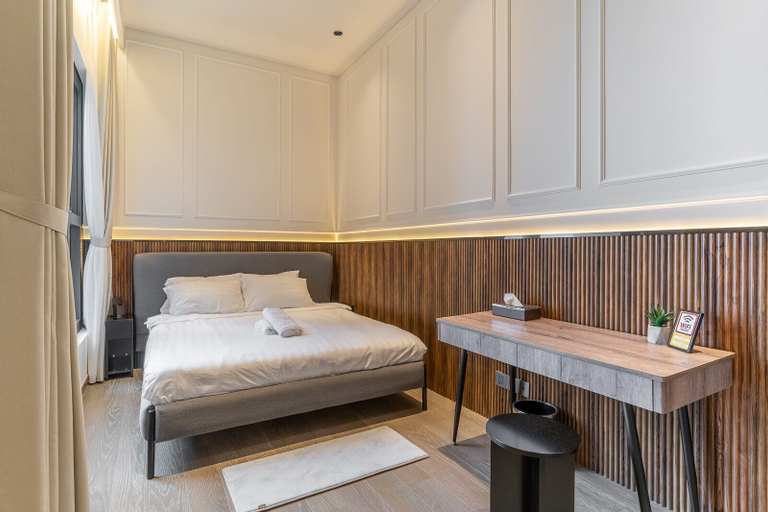 Bedroom 12